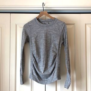 Athleta long sleeve top